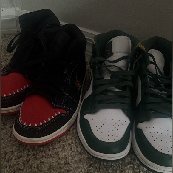 Both sneakers for 170 2x1